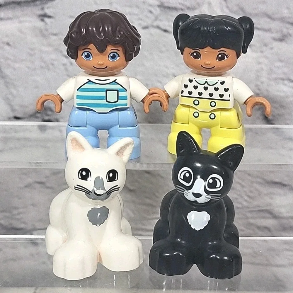 Lego Duplo Figures Lot Of 4 Boy Girl Kids Children With Black White Kitty Cats